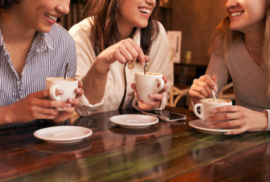 Descubre el Delicioso Menú de Bebidas en una Cafetería