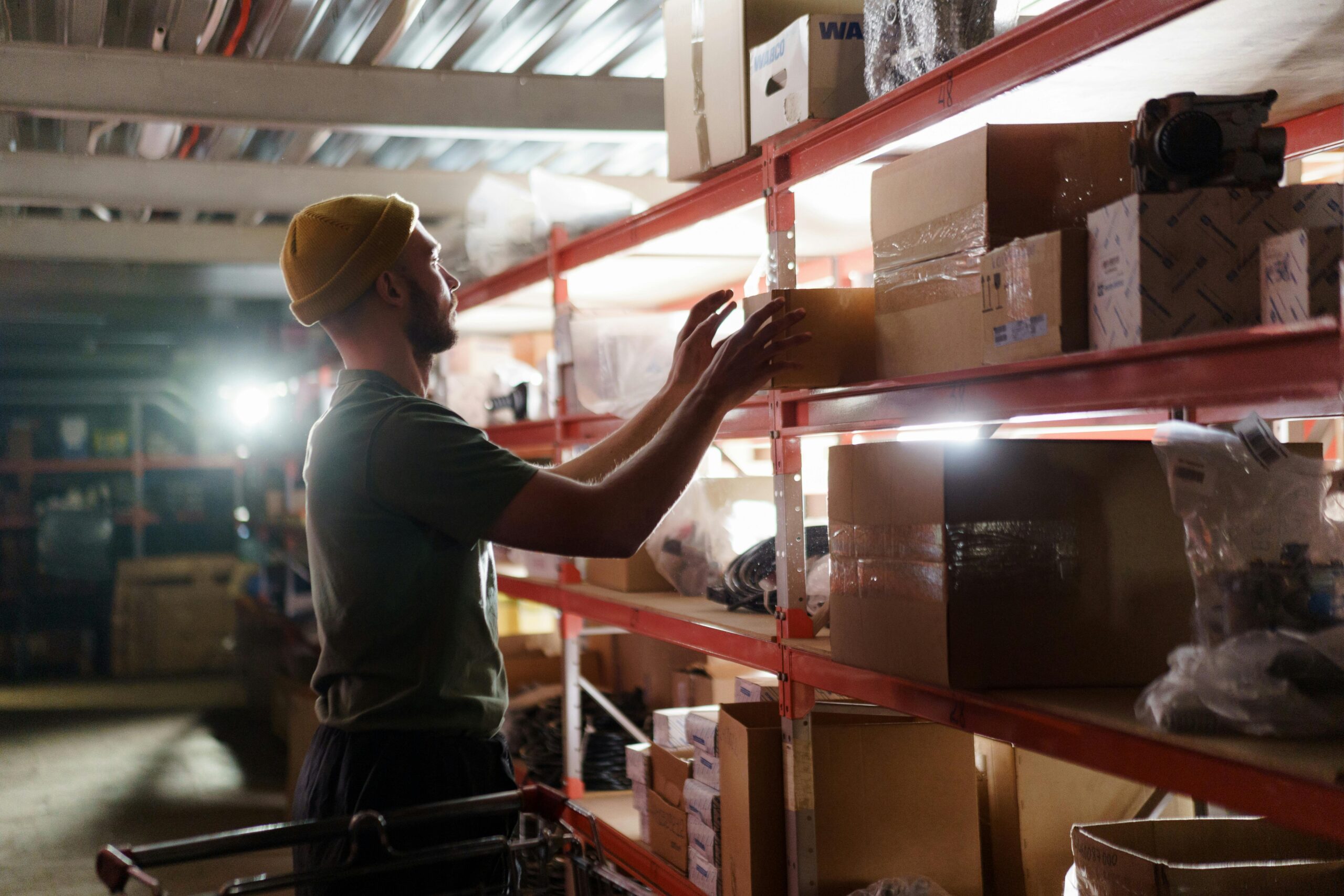 Uso de Kardex para inventarios en distribuidoras