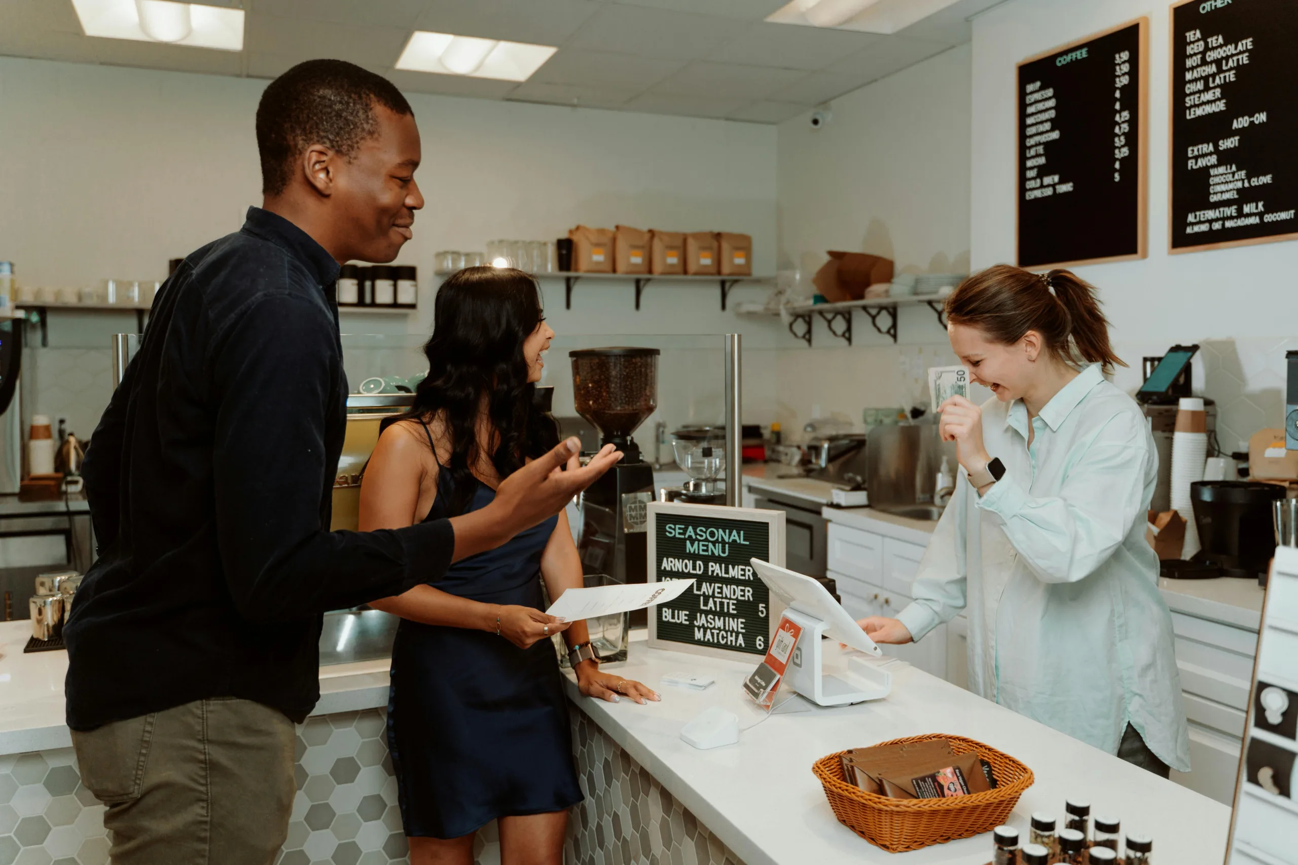 Menú Digital en una Cafetería: Mejora la Experiencia del Cliente