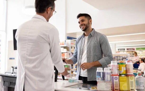 ¿Cómo Atender a un Cliente en una Farmacia?