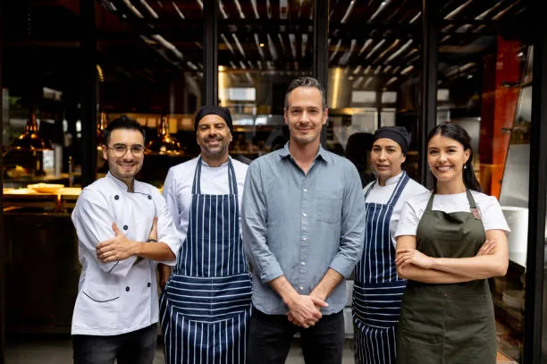 ¿Cómo Capacitar a los Meseros de Mi Restaurante?