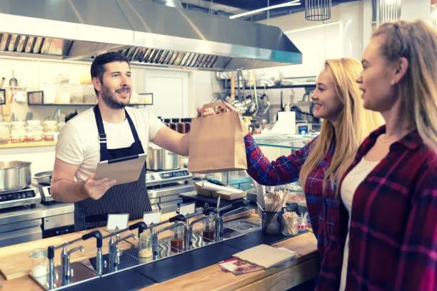 ¿Cómo Emprender en un Local de Comida Rápida?