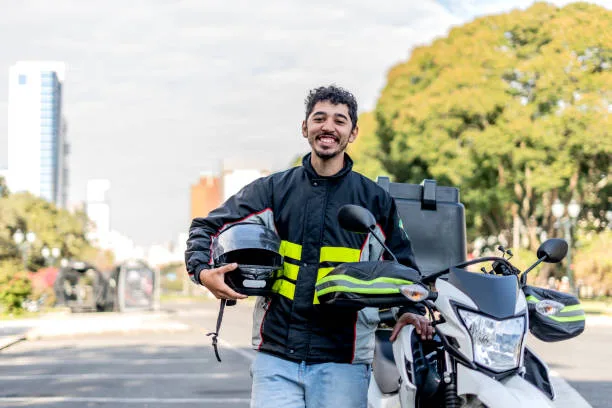 ¿Cómo Ganar Dinero con tu Moto?: ¡Emprende hoy mismo!