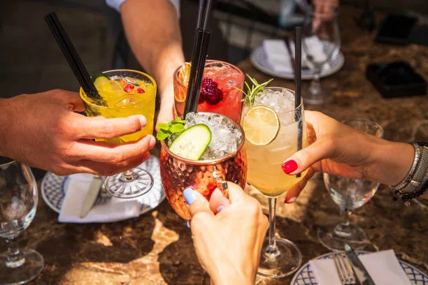 Recetas para Preparar Cócteles en tu Bar: ¡Conoce las Mejores!