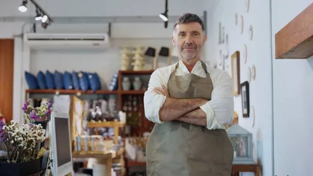 ¿Cómo Funciona una Multitienda?