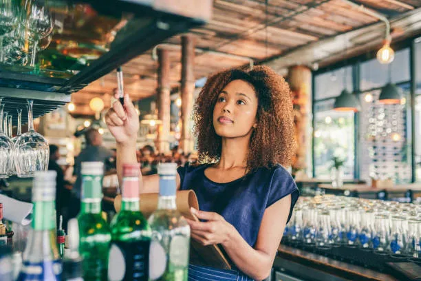 ¿Cómo Llevar un Inventario de la Producción de tu Bar?