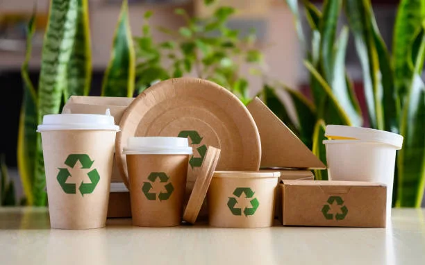 ¿Cómo Manejar los Envases de PET en tu Cafetería?