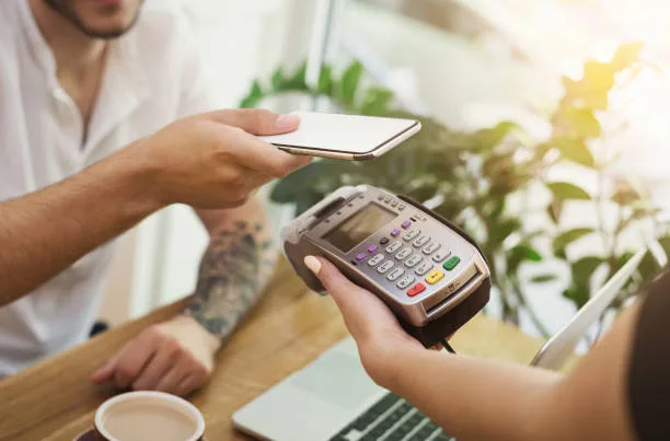Máquina para Pago con Tarjeta para tu Negocio: ¿Necesitas una?