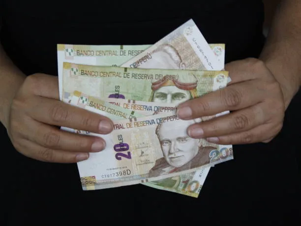 Sueldo Mínimo en Perú: ¡Todo lo que Necesitas Saber!