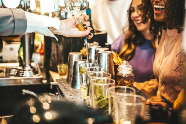 51 Ideas para Aumentar las Ventas en tu Bar