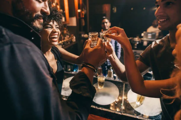 ¡Áreas que Debe Tener un Bar para Triunfar!