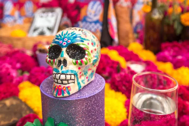 ¡Temporada de Día de Muertos en tu Farmacia!