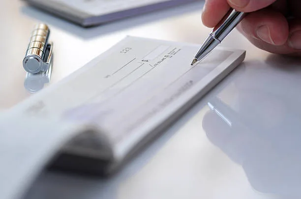 ¿Cómo Aceptar Pagos con Cheque en tu Negocio?