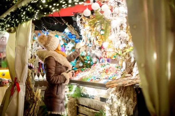 ¿Cómo Emprender con un Bazar Navideño?: Guía Práctica