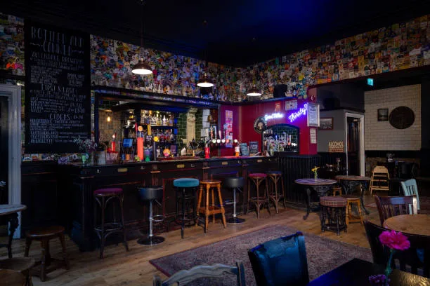 ¿Cómo Decorar un Bar con Poco Presupuesto?: Ideas Económicas