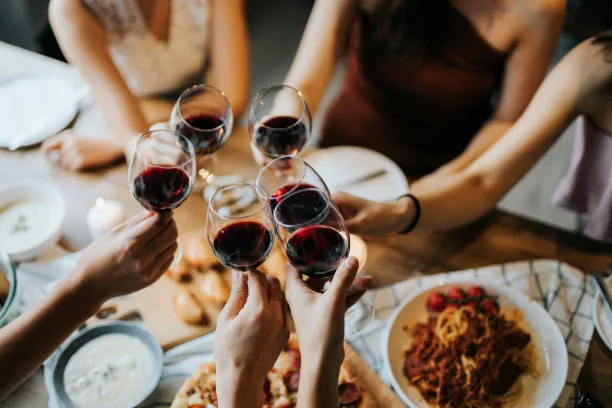 ¿Qué es el Copeo en un Restaurante?