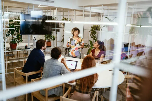 ¿Cómo Mejorar el Ambiente Laboral de tu Negocio?
