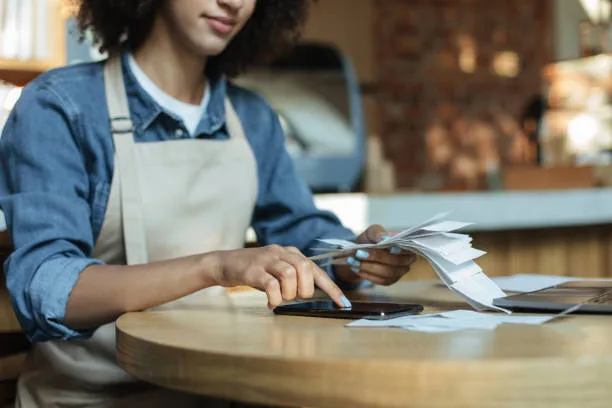 ¿Qué son los Costos Variables en un Bar?