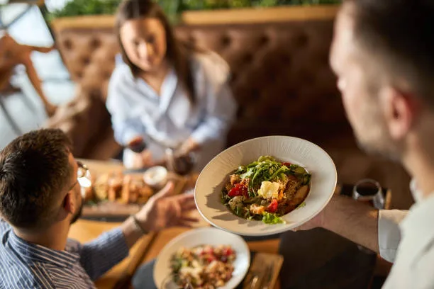 Protocolo de Atención al Cliente en un Restaurante