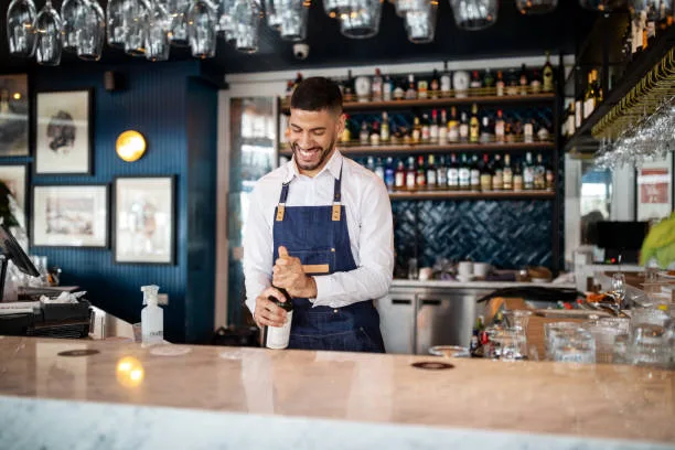 ¿En qué Consiste la Apertura de un Bar para Emprender?